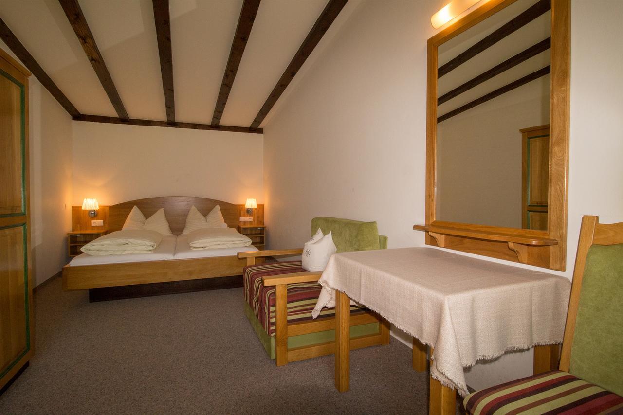 Chalets St. Wendelin Telfs Rum bild